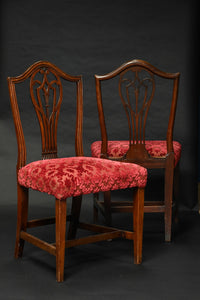 Antique side chairs - Fine Pair Of Hepplewhite Side Chairs (circa 1790) Possibly American, Covered In Zoffany Fabric.