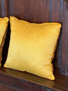 Antique Cushions - A pair of Baroque silk velvet cushions 17thC