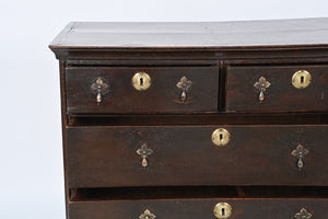 William & Mary oak chest of drawers (1690)