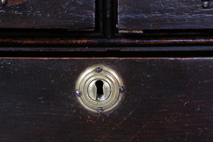William & Mary oak chest of drawers (1690)