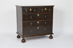 William & Mary oak chest of drawers (1690)