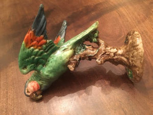 Uno Zaccagnini & Figl Majolica Parrot Perched On A Tree Stump Circa 1920 (italian)